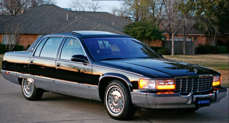 Cadillac Fleetwood Brougham iz 1996