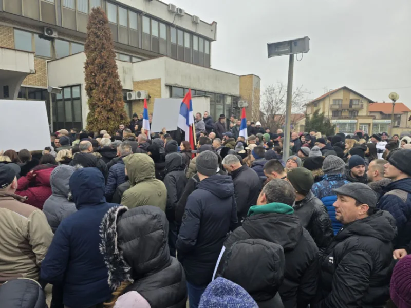 res_1737224362_policijska-uprava-bijeljina-o-skupu-podrske-petrovicu
