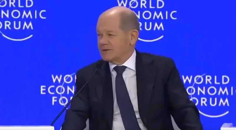 schloz davos