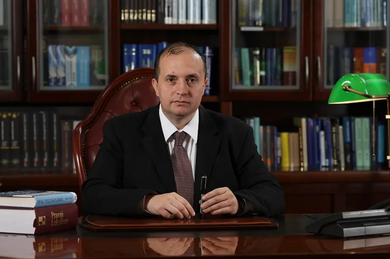 davor