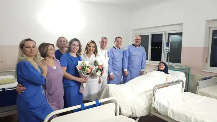 Premijer USK darovao bebu