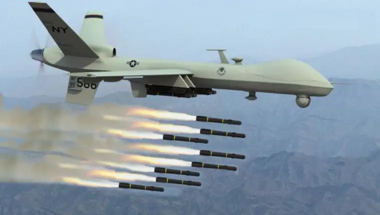 vojni dron