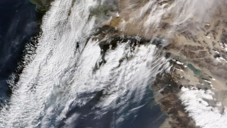 NASA snimci požar