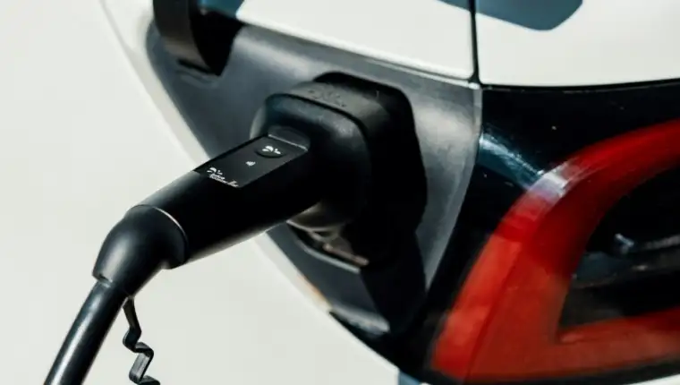 e auto baterija