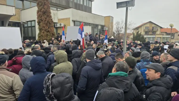res_1737224362_policijska-uprava-bijeljina-o-skupu-podrske-petrovicu