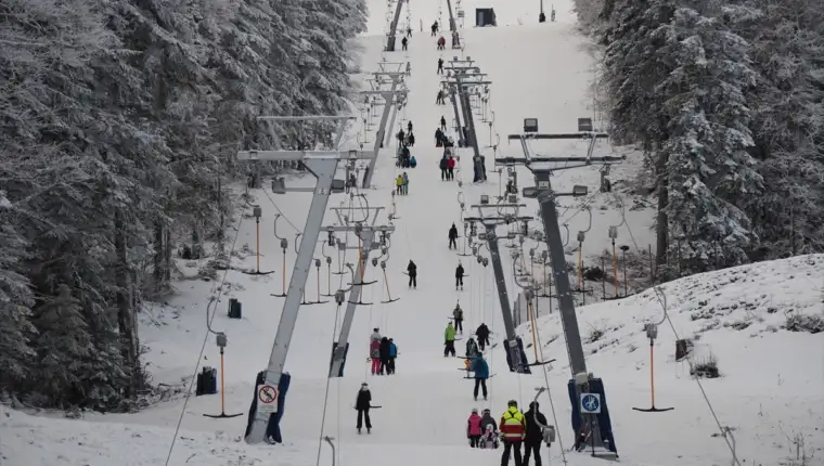 AA-20250118-36783043-36783033-SNJEZNA_IDILA_NA_OLIMPIJSKOJ_PLANINI_BJELASNICI