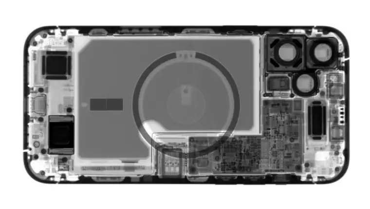 parna komora iphone 17