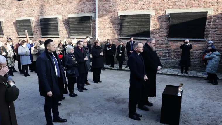 AA-20250127-36877321-36877314-GODISNJICA_OSLOBADANJA_LOGORA_AUSCHWITZBIRKENAU