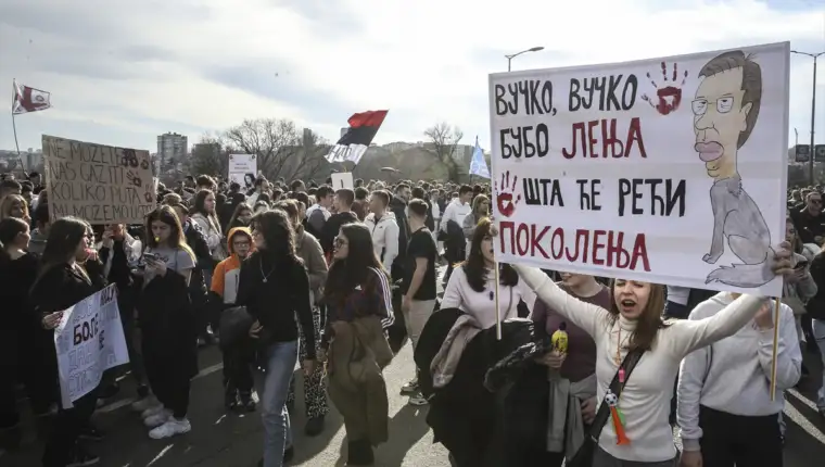 AA-20250127-36877698-36877673-STUDENTI_NA_CJELODNEVNOJ_BLOKADI_SAOBRACAJNE_PETLJE_U_BEOGRADU