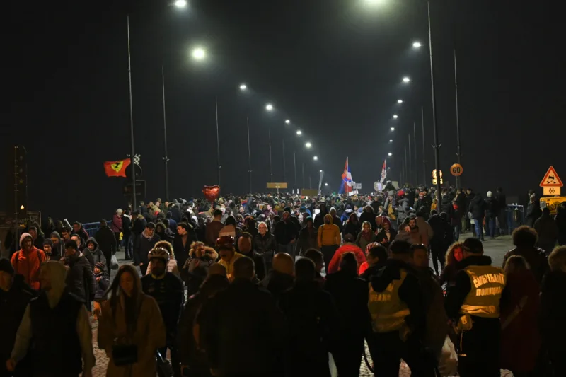 Novi Sad akcija Tri meseca - tri mosta