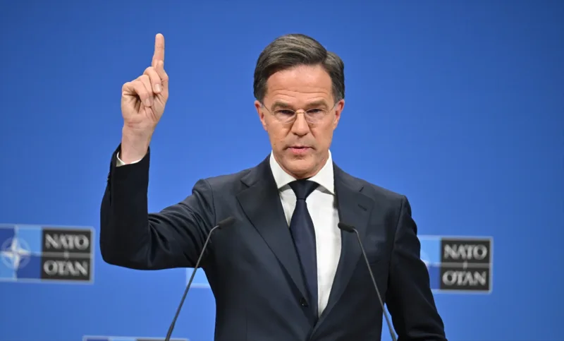 AA-MARK_RUTTE-11