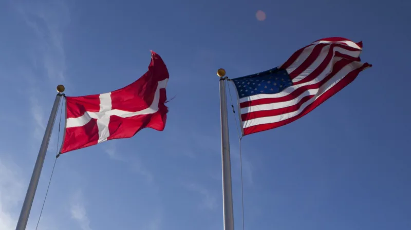 danska i američka zastava