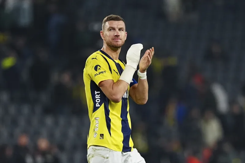 AA-20250216-37073774-37073771-UTAKMICA_FENERBAHCE_KASIMPASA