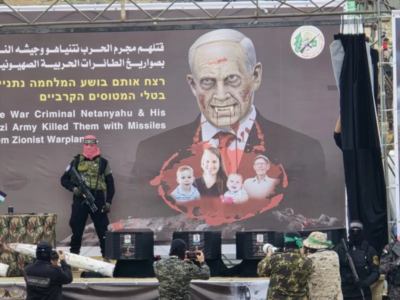 AA-20250220-37107654-37107652-HAMAS_PREDAO_TIJELA_CETVERO_ZAROBLJENIKA_KOJI_SU_POGINULI_U_IZRAELSKIM_NAPADIMA_NA_POJAS_GAZE