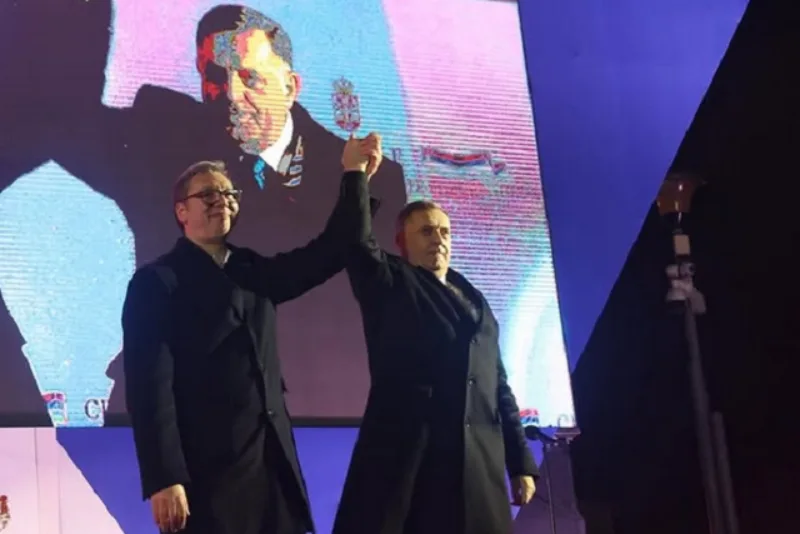 vucic dodik