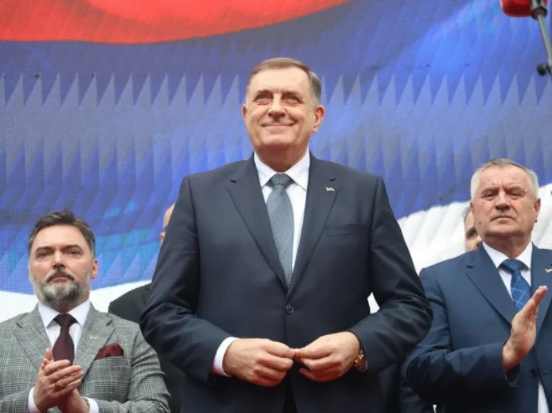 dodik miting