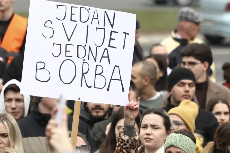 studenti-protesti-ss-raport-parlament-bih-2