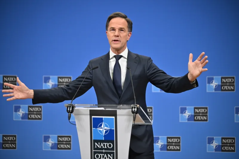 AA-MARK_RUTTE-13