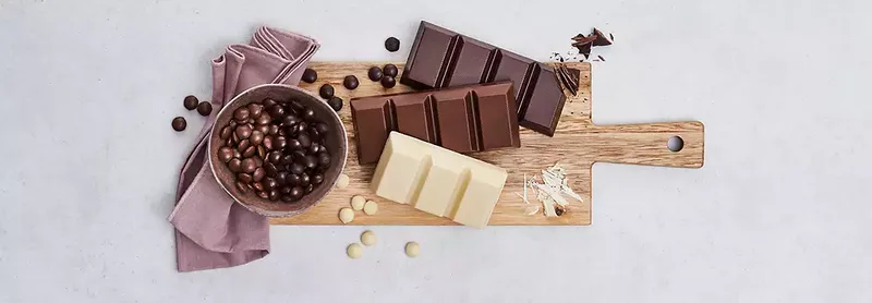 baking-ingredients-chocolate-coating