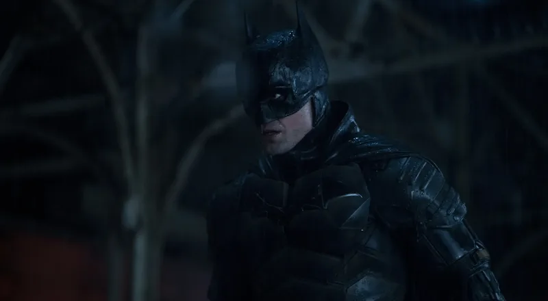 the-batman-robert-pattinson-batsuit