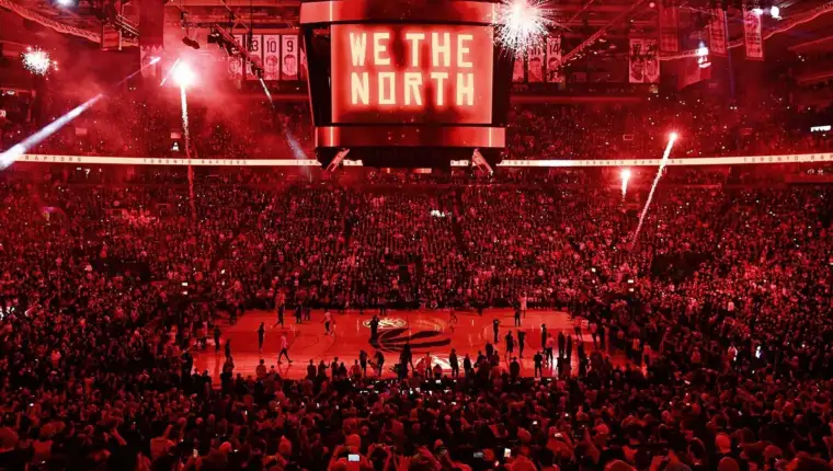 RAPTORS-IN-ARENA-HOSTS