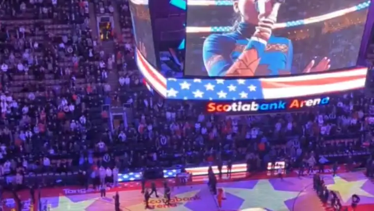 izviždana američka himna