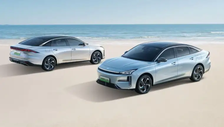Geely Galaxy L6 EM