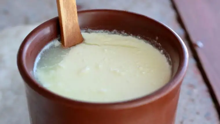 Kako-se-pravi-kiselo-mleko-1980472133