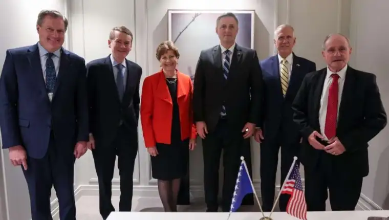 Bećirović s američkim senatorima i kongresmenom
