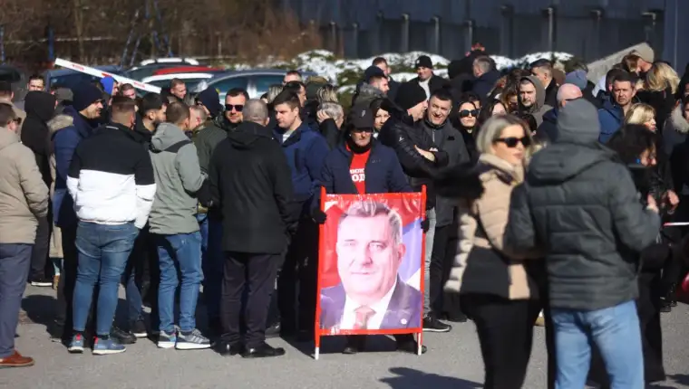 dodikove pristalice 19 02 25 1 (4)
