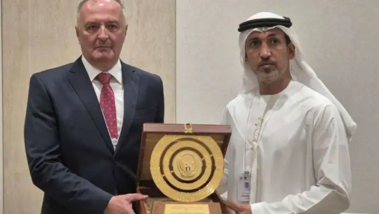 helez uae 3