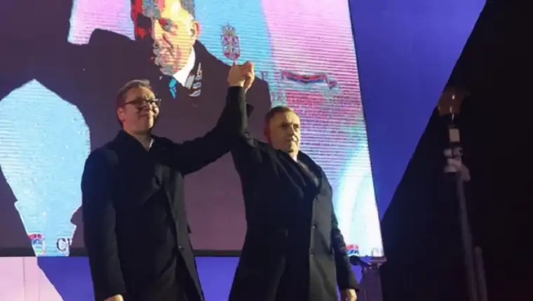 vucic dodik