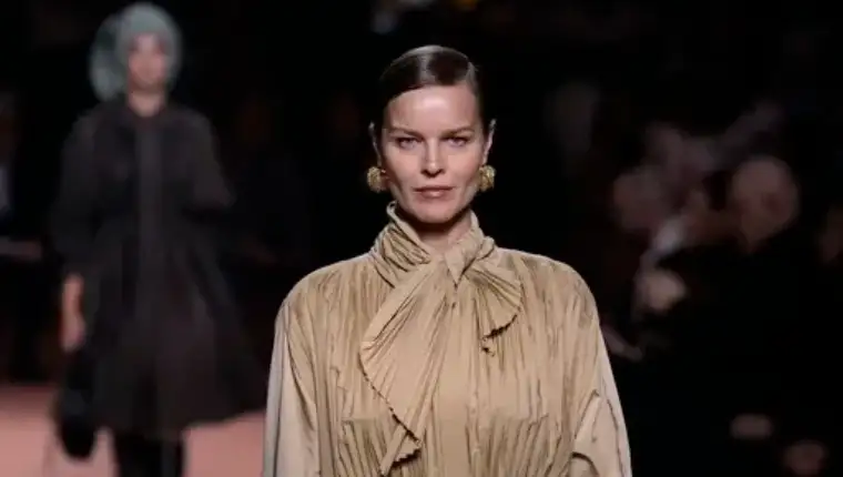 Eva Herzigova 2