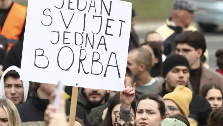 studenti-protesti-ss-raport-parlament-bih-2