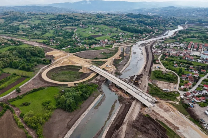 res_1742650851_tesanj-izmjestice-rijeku-da-prode-autoput