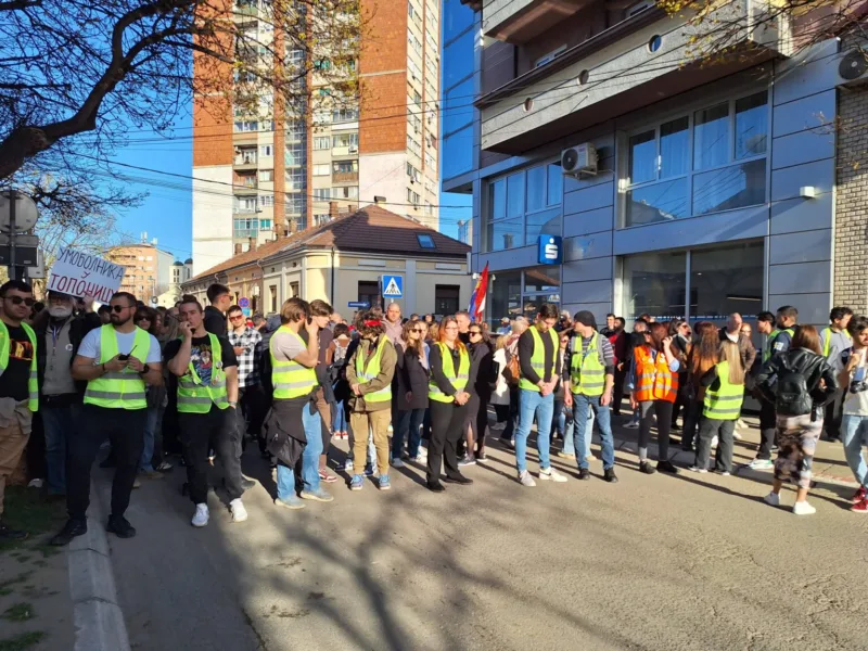 GRADJANI NISA SPREMILI DOCEK ZA SNS, PRILAZE BLOKIRALA ZANDARMER
