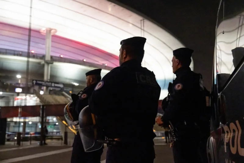 francuska policija stadion
