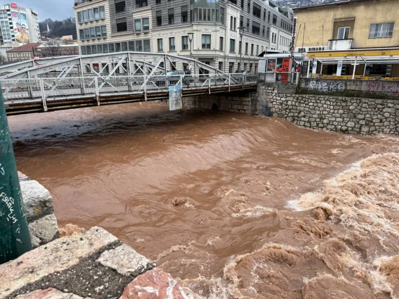 vodostaj Miljacke u Sarajevu 12