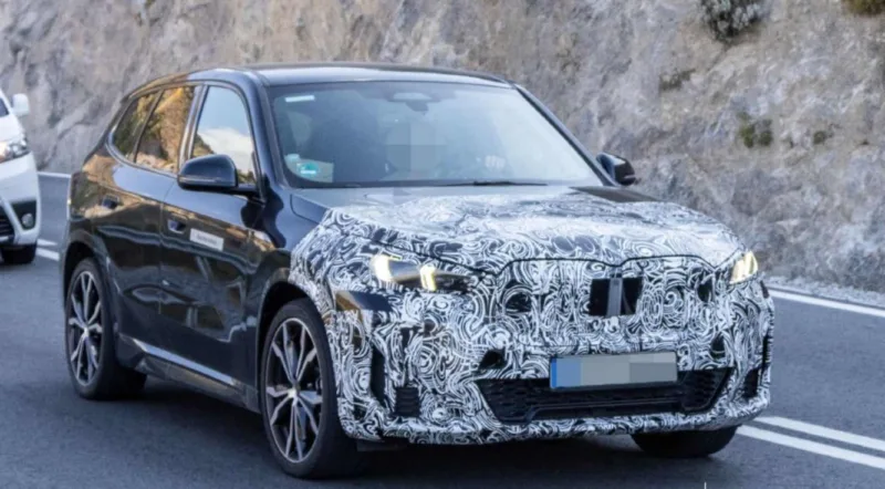 BMW iX1