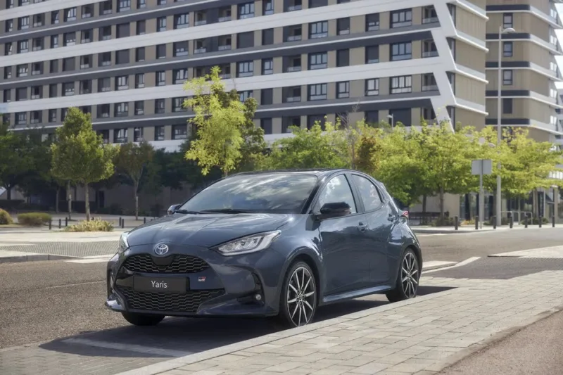 toyota yaris, auto