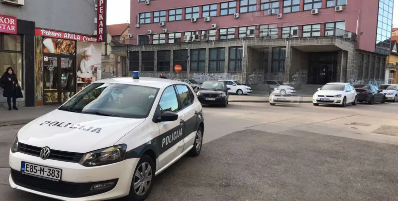 tuzla 22