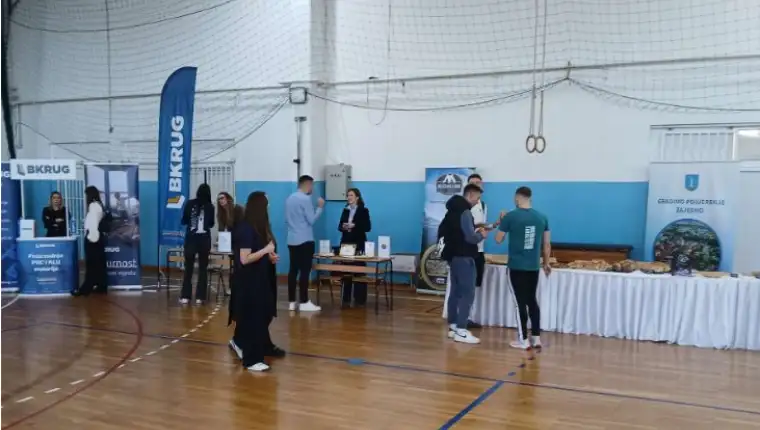 sajam karijer 1
