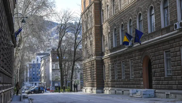 Zastave na pola koplja Predsjedništvo BiH