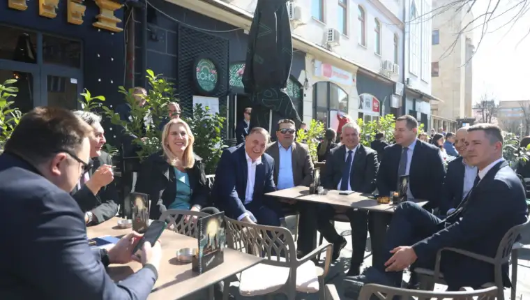 dodik-kafic-s