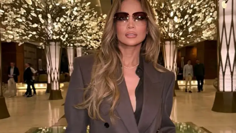 Jennifer Lopez
