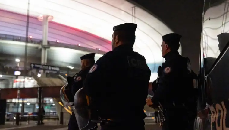 francuska policija stadion
