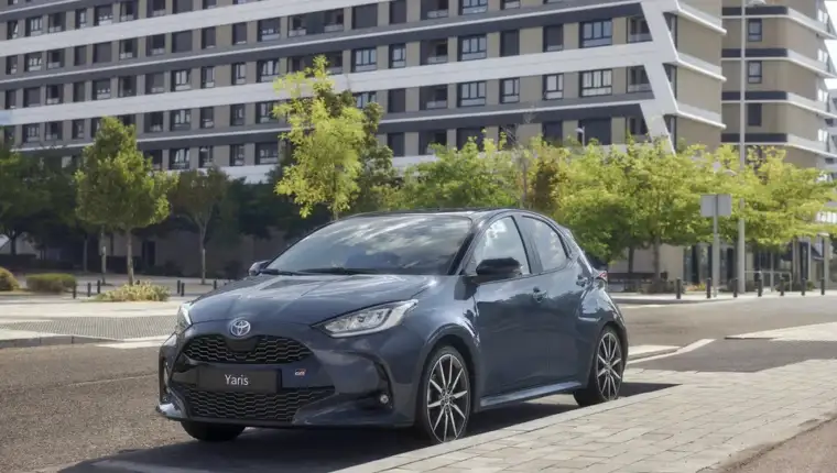 toyota yaris, auto
