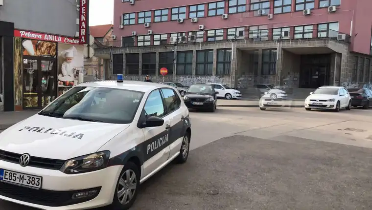 tuzla 22