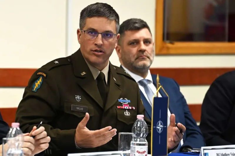 nato komandant 1