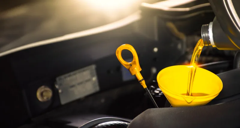 šipka za mjerenje ulja u motoru freepik